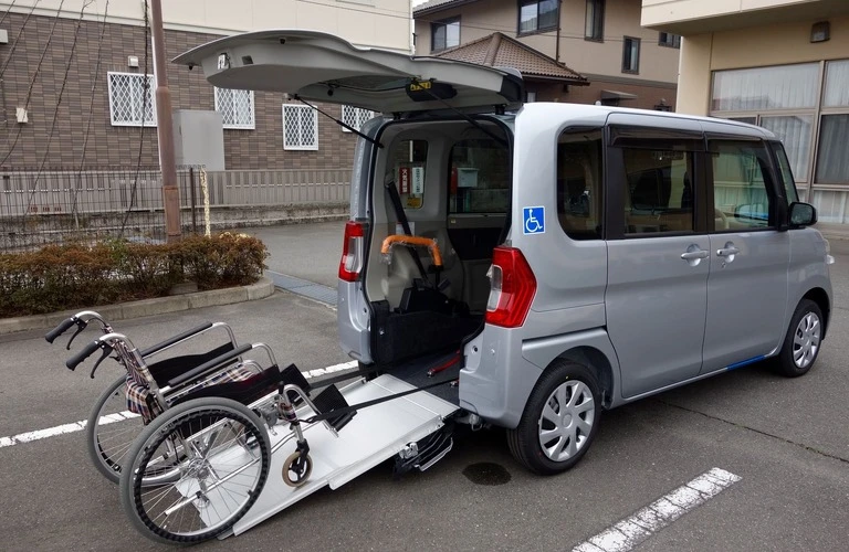 バイトも歓迎 | 東京都墨田区のデイサービスならデイサービスマリーナ